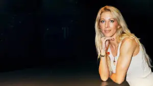 Задник к фильму "Loana Story : Le destin brisé d