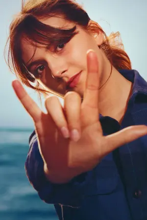 Постер к фильму "CODA: Ребенок глухих родителей" #181264