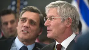 Задник к фильму "Стратегия Оппенгеймера" #362427