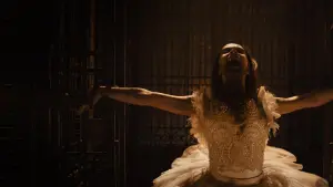 Задник к фильму "Эбигейл" #478956