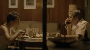 Задник к фильму "Издалека" #493059