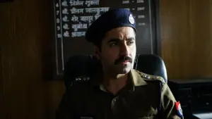 Задник к фильму "Статья 15" #494606