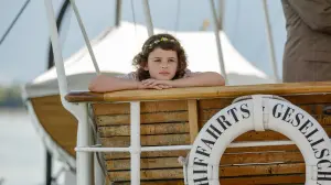 Задник к фильму "Как Гитлер украл розового кролика" #407702