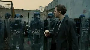 Задник к фильму "Дитя человеческое" #626826