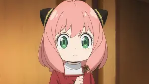 Задник к фильму "Семья шпиона – Код: Белый" #189941