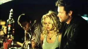 Задник к фильму "Игра в полицейских" #496162