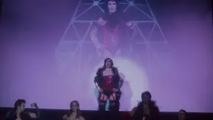 Задник к фильму "Хорошо быть тихоней" #680549