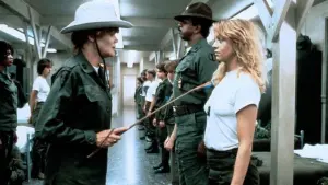 Задник к фильму "Рядовой Бенджамин" #450095