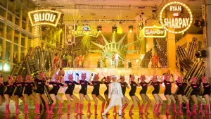 Задник к фильму "Классный мюзикл 3: Выпускной" #278615