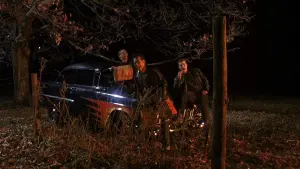 Задник к фильму "Иногда они возвращаются" #405194