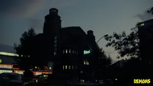 Задник к фильму "Демоны" #274660