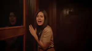 Видео к фильму Первая ведьма. Новые души | [ IMAX Trailer ] ตัวอย่างสุดท้าย ธี่หยด 2