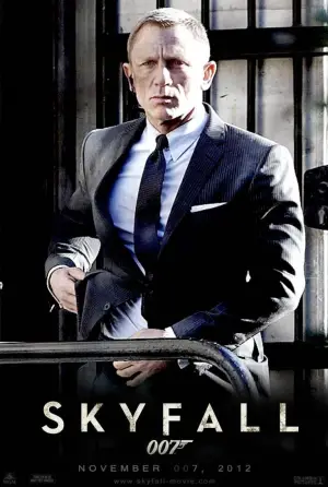 Постер к фильму "007: Координаты «Скайфолл»" #588033