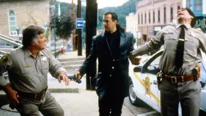 Задник к фильму "Огонь из преисподней" #325871