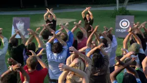 Задник к фильму "Клуб «Кошечка»" #658867