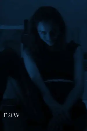 Постер к фильму "Сырое" #97281