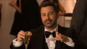 Задник к фильму "Сэнди Уэкслер" #397775