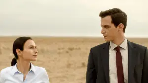 Задник к фильму "Пылающие дни" #418901