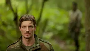 Задник к фильму "Терзаемые" #811987