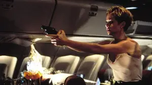 Задник к фильму "Турбулентность" #654101