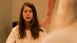 Задник к фильму "Звук моего голоса" #291825