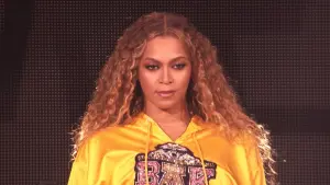 Задник к фильму "HOMECOMING. Фильм Beyoncé" #440737