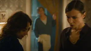 Задник к фильму "Louise" #788850