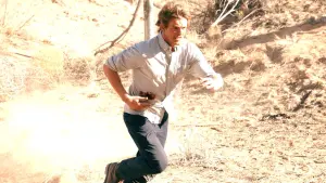 Задник к фильму "Беги и стреляй" #343344