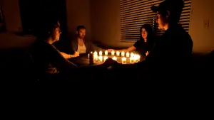 Задник к фильму "This House Is Totally Haunted" #774378