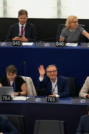Постер к фильму "Politik ist persönlich" #825819