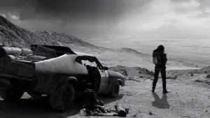 Задник к фильму "Furiosa: A Mad Max Saga: Black & Chrome" #939638