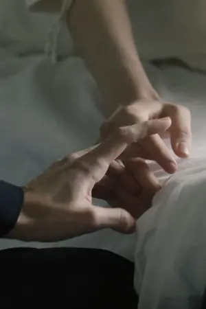 Постер к фильму "Послушница" #435719