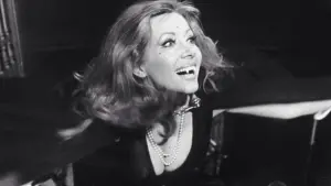 Задник к фильму "Дом, где стекает кровь" #393871