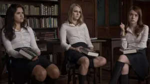 Задник к фильму "Дальше по коридору" #470782