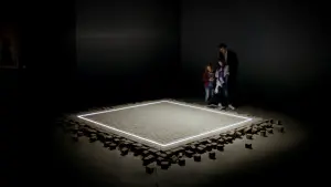 Задник к фильму "Квадрат" #264374