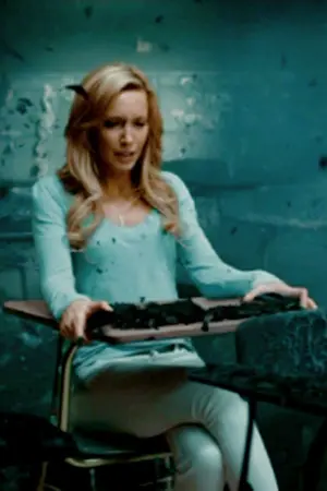 Постер к фильму "Кошмар на улице Вязов" #326167