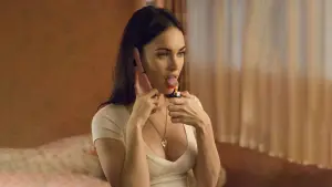 Задник к фильму "Тело Дженнифер" #664144