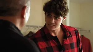 Задник к фильму "Одним касанием" #432971