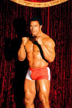 Постер к фильму "Крушащая машина" #526370