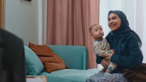 Задник к фильму "La Tahzan: Cinta, Dosa, Luka..." #672807