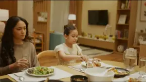 Задник к фильму "La Tahzan: Cinta, Dosa, Luka..." #672901