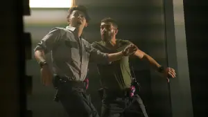 Задник к фильму "Охранник" #726467