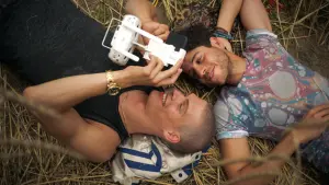 Задник к фильму "Просто друзья" #478546