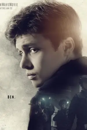 Постер к фильму "5-я волна" #703386