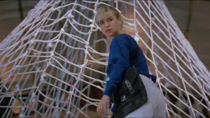 Видео к фильму Над законом 2: Ярость блондинки | "We're about to square off. Get out!"