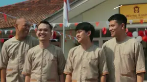 Задник к фильму "Agak Laen: Menyala Pantiku!" #531867