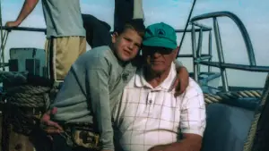 Задник к фильму "Убийство в море: загадка семьи Карман" #691953