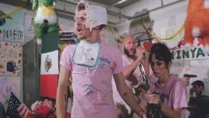 Задник к фильму "Токсичный мститель 4: Гражданин Токси" #387836