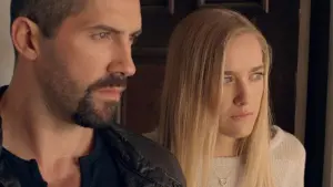 Видео к фильму Близкое расстояние | Close Range Trailer 1 (2015) -  Scott Adkins, Nick Chinlund Movie HD