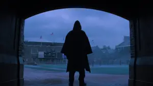 Задник к фильму "Неуязвимый" #695342